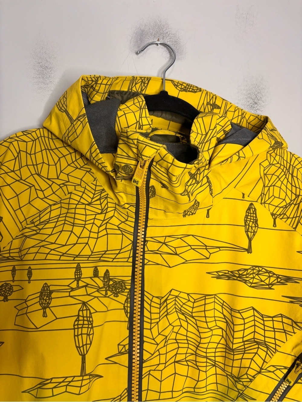 Burton AK 3L Sqwawk Softshell Yellow Printed Jacket, size XXL - Picture 3 of 16